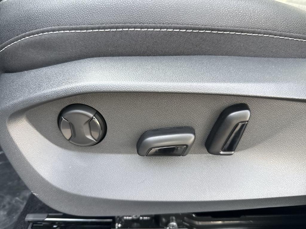 new 2026 Volkswagen Taos car, priced at $31,297