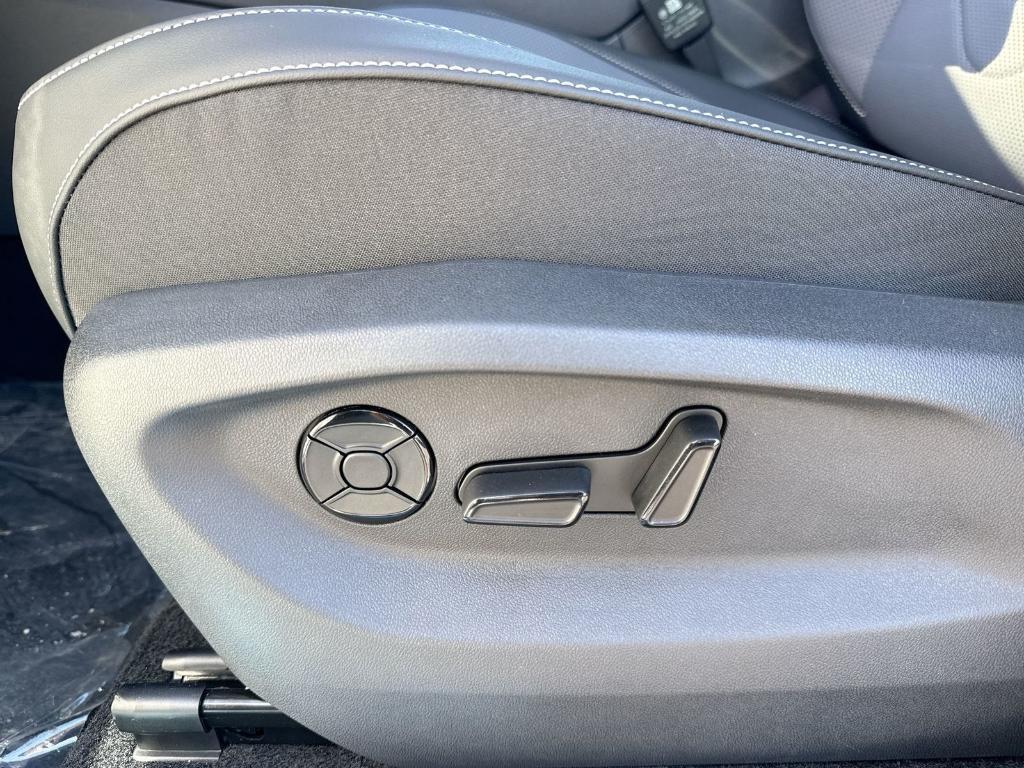 new 2026 Volkswagen Tiguan car, priced at $37,236