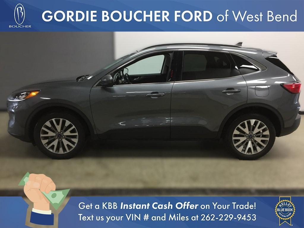 used 2022 Ford Escape car, priced at $20,495