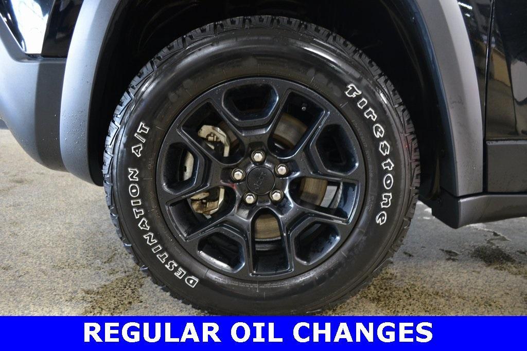 used 2022 Jeep Cherokee car, priced at $23,995