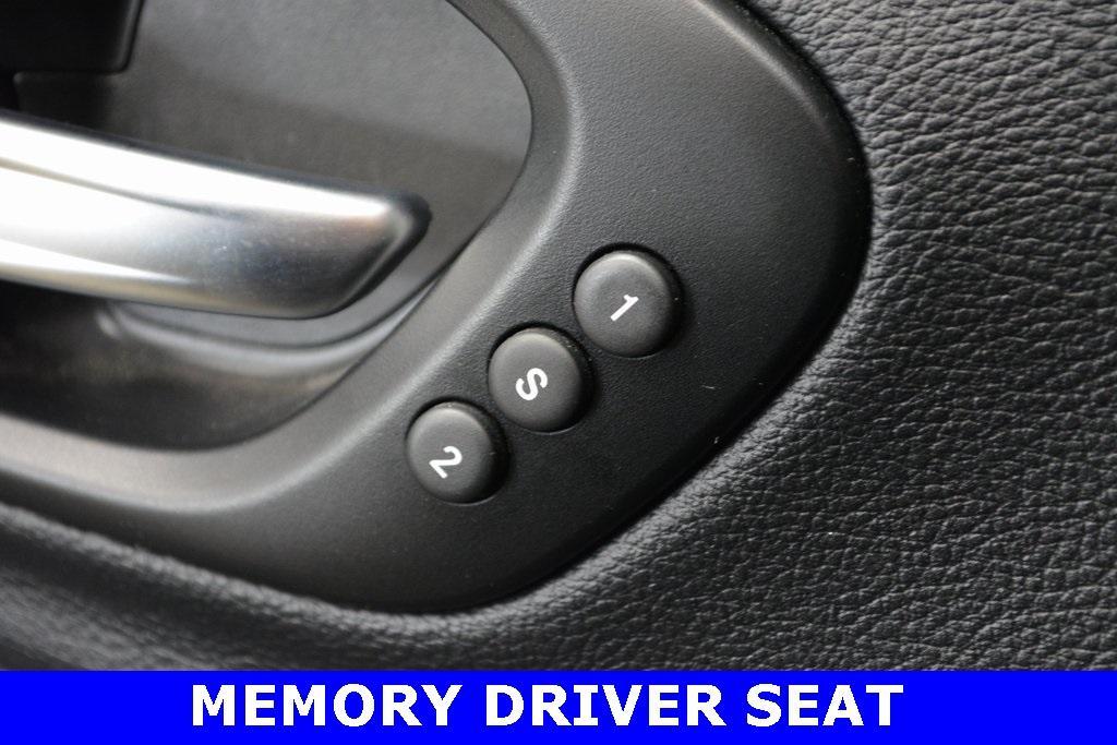 used 2022 Jeep Cherokee car, priced at $23,995