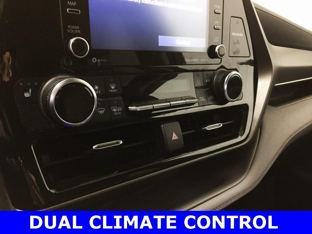 used 2022 Toyota Highlander Hybrid car, priced at $33,995