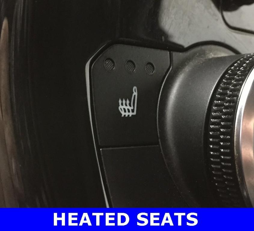 used 2022 Toyota Highlander Hybrid car, priced at $33,995