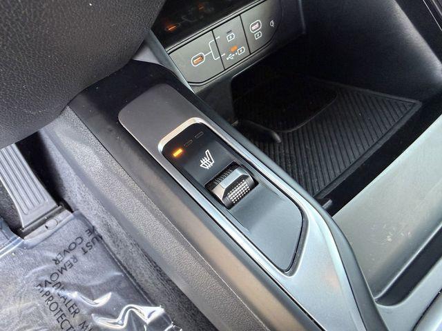 used 2025 Kia Sorento car, priced at $32,991