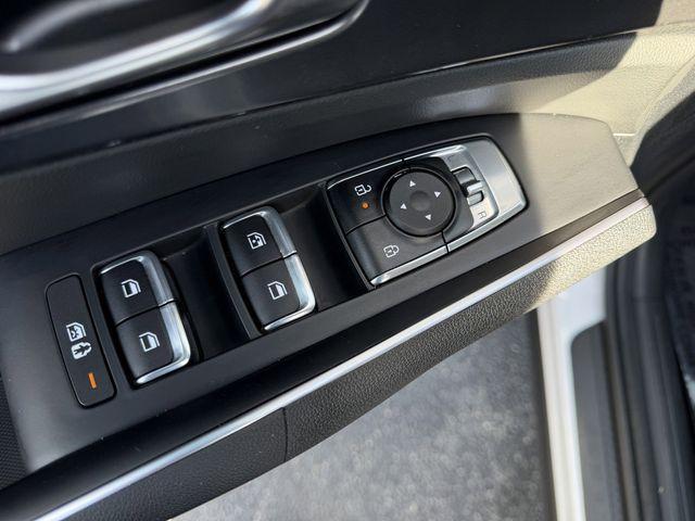 used 2025 Kia Sorento car, priced at $32,991