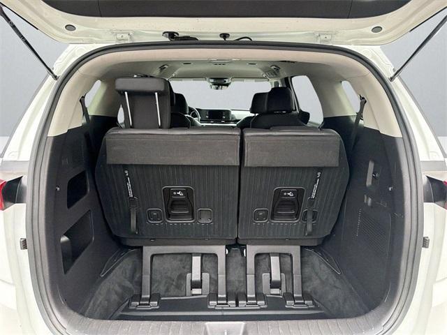 used 2024 Kia Carnival car, priced at $31,991
