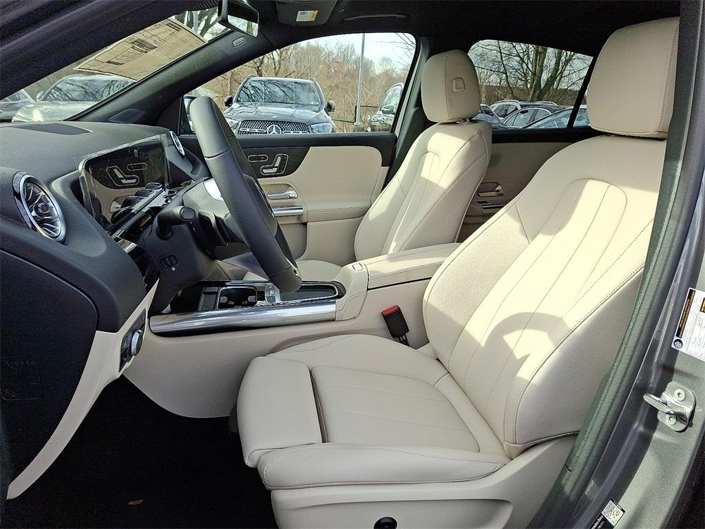 new 2026 Mercedes-Benz GLA 250 car, priced at $51,540