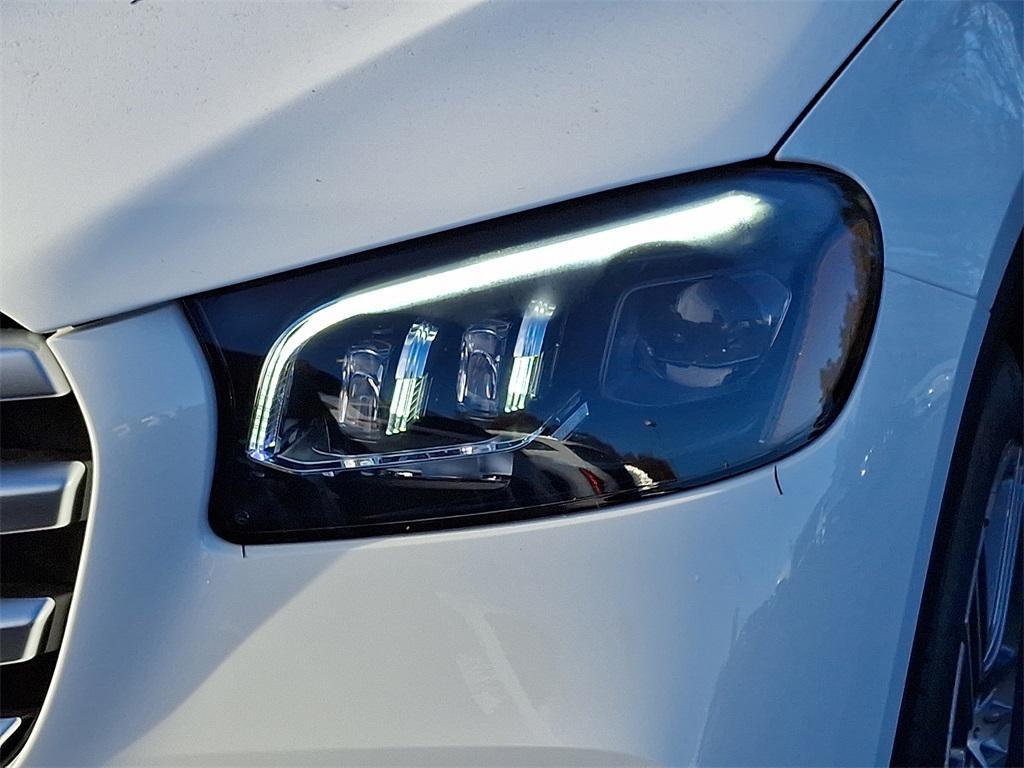 new 2026 Mercedes-Benz GLS 450 car, priced at $92,330