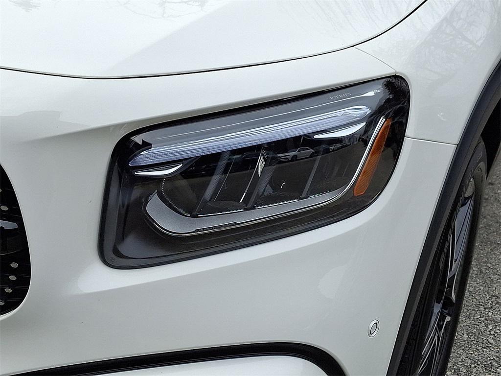 used 2025 Mercedes-Benz GLB 250 car, priced at $43,981