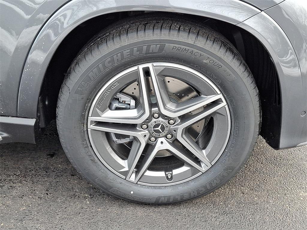 new 2026 Mercedes-Benz GLE 450 car, priced at $78,245