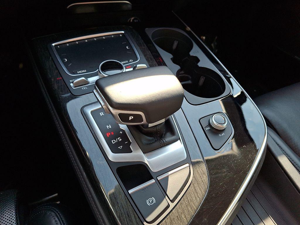 used 2017 Audi Q7 car, priced at $17,981
