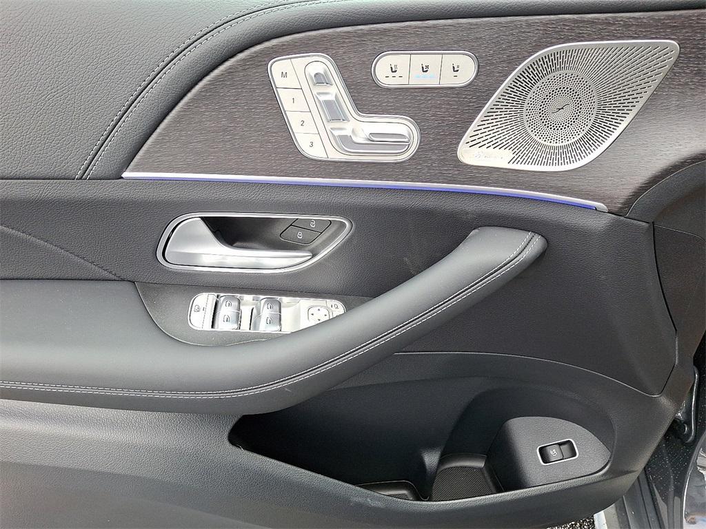 new 2026 Mercedes-Benz AMG GLE 53 car, priced at $97,950