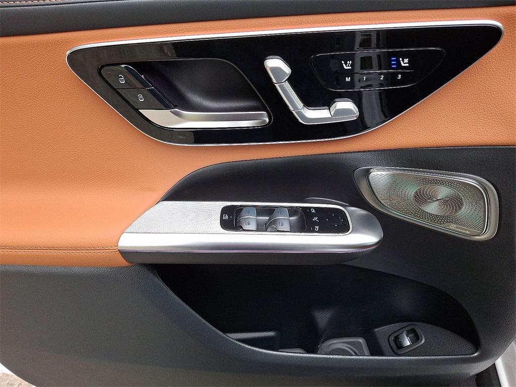 new 2026 Mercedes-Benz GLC 300 car, priced at $67,575