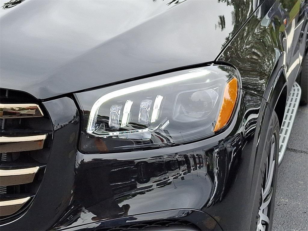 new 2026 Mercedes-Benz GLS 580 car, priced at $119,930