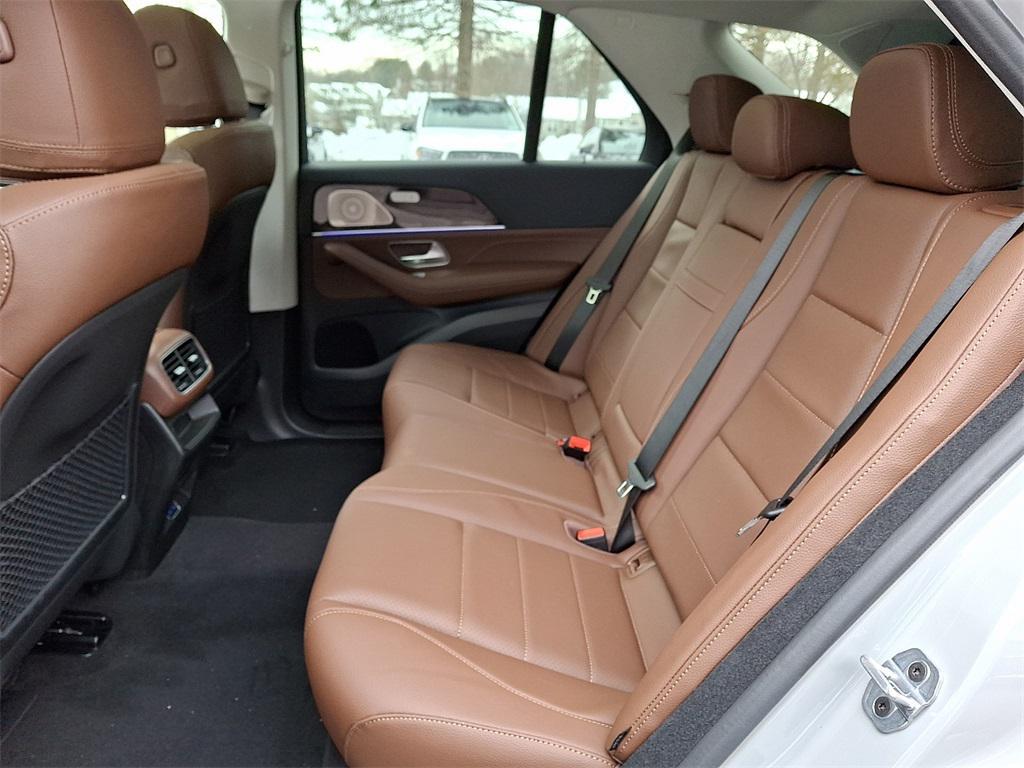 new 2026 Mercedes-Benz GLE 450 car, priced at $84,290