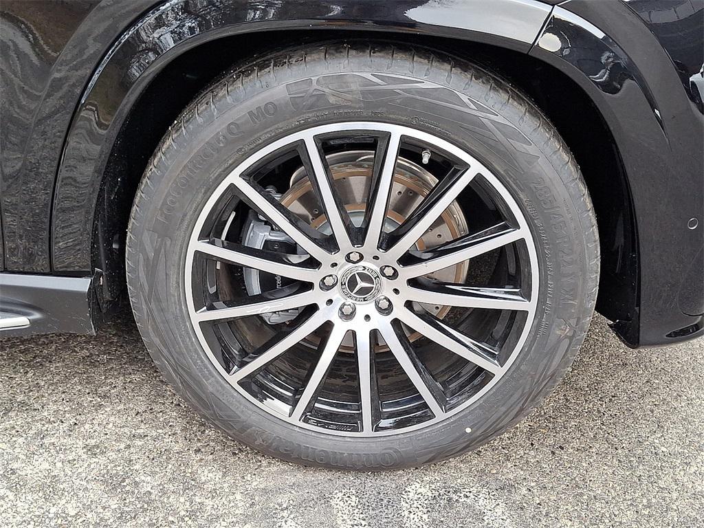 new 2026 Mercedes-Benz GLS 580 car, priced at $119,930