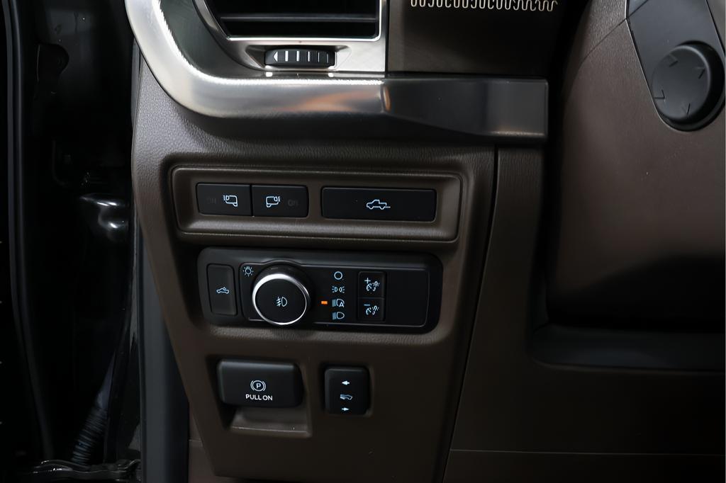 used 2021 Ford F-150 car, priced at $31,075