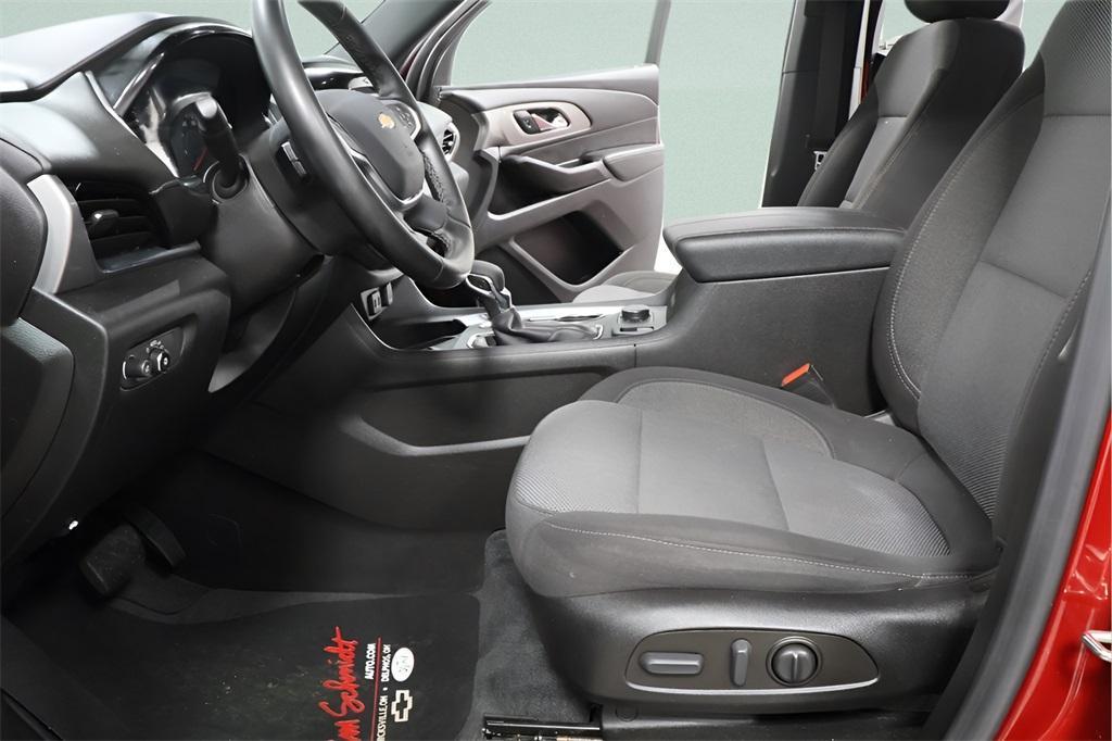 used 2023 Chevrolet Traverse car, priced at $23,980