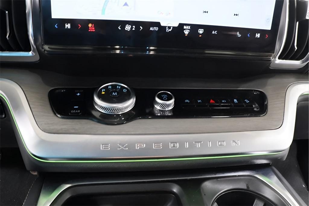 used 2025 Ford Expedition car, priced at $67,994