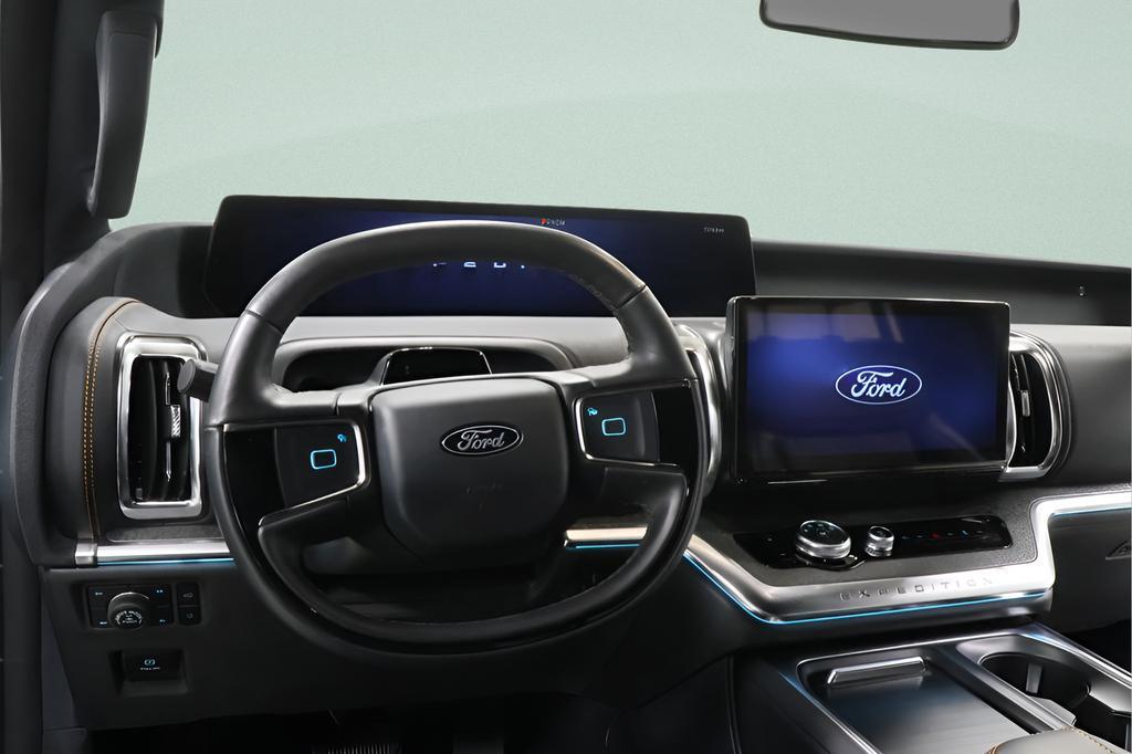 used 2025 Ford Expedition car, priced at $74,389