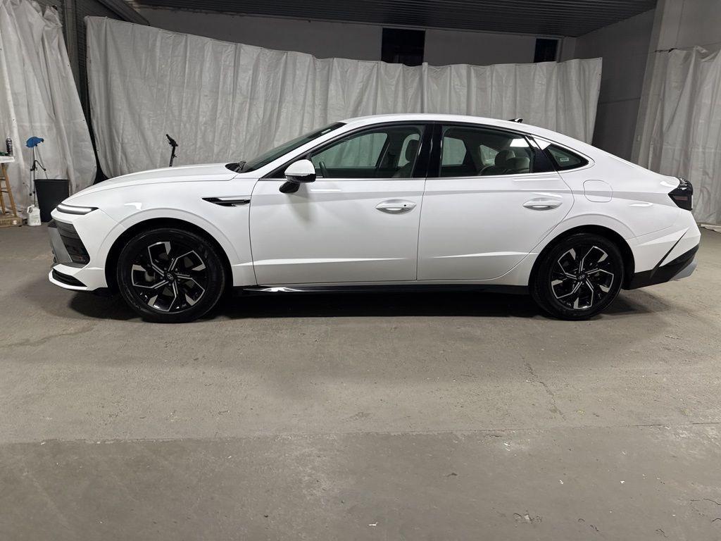 used 2025 Hyundai Sonata car, priced at $22,989