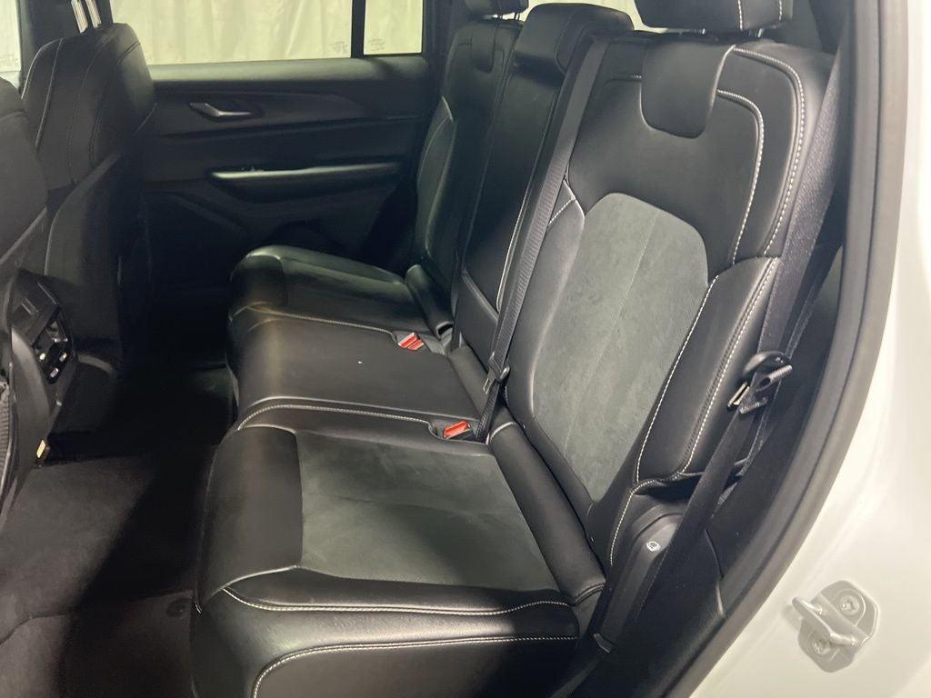 used 2025 Jeep Grand Cherokee car, priced at $33,599