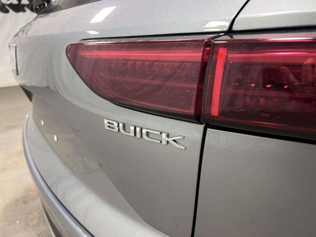 used 2025 Buick Envision car, priced at $28,900