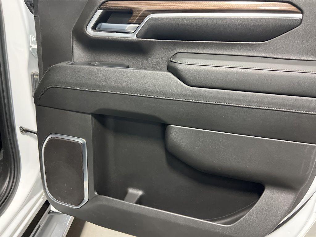 used 2024 Chevrolet Silverado 2500 car, priced at $48,980