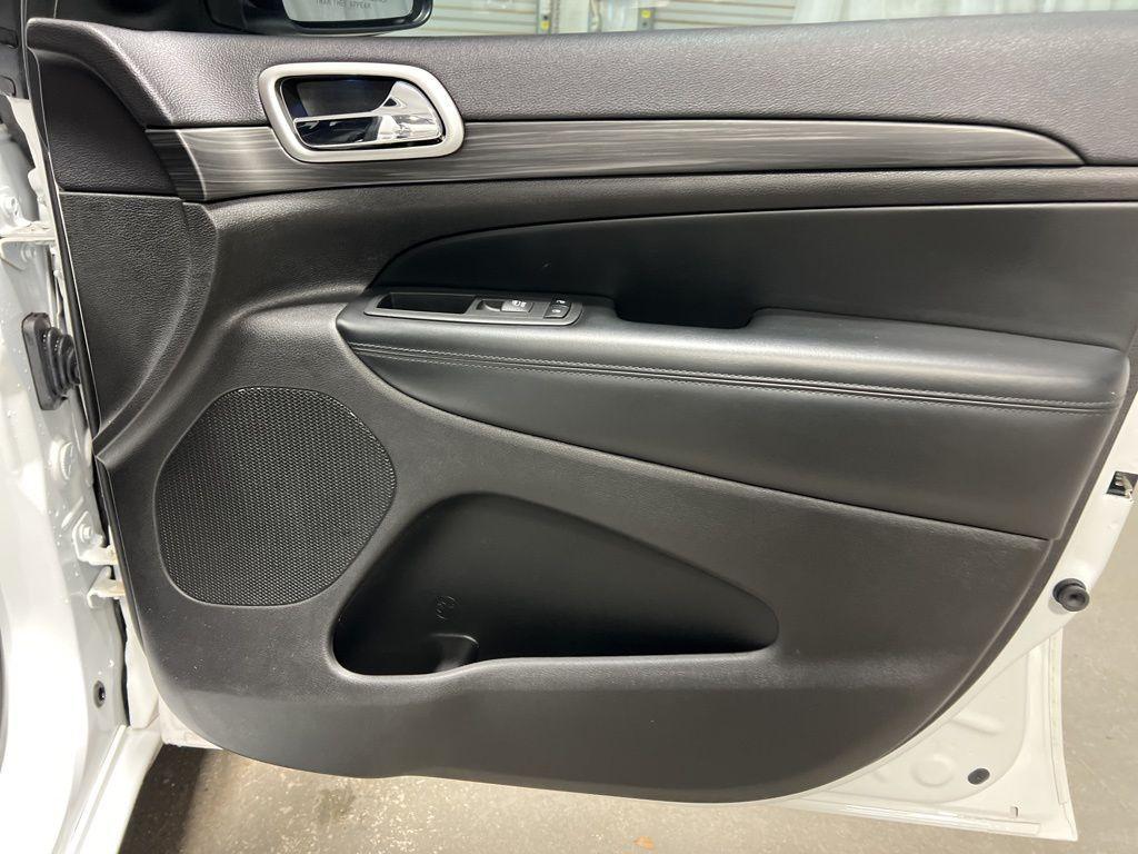 used 2019 Jeep Grand Cherokee car, priced at $14,990