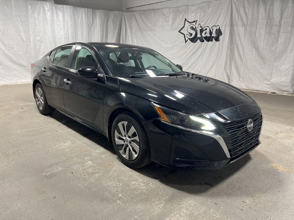 used 2023 Nissan Altima car, priced at $19,200
