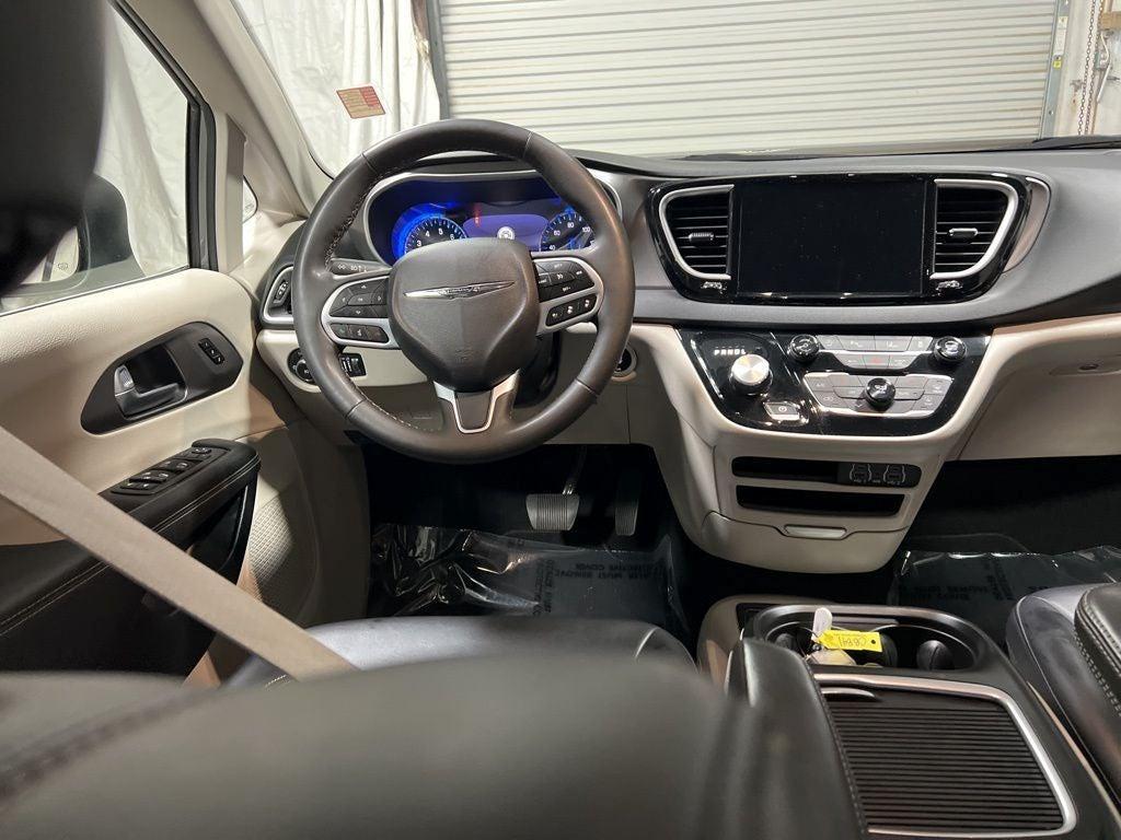 used 2023 Chrysler Pacifica car, priced at $23,200
