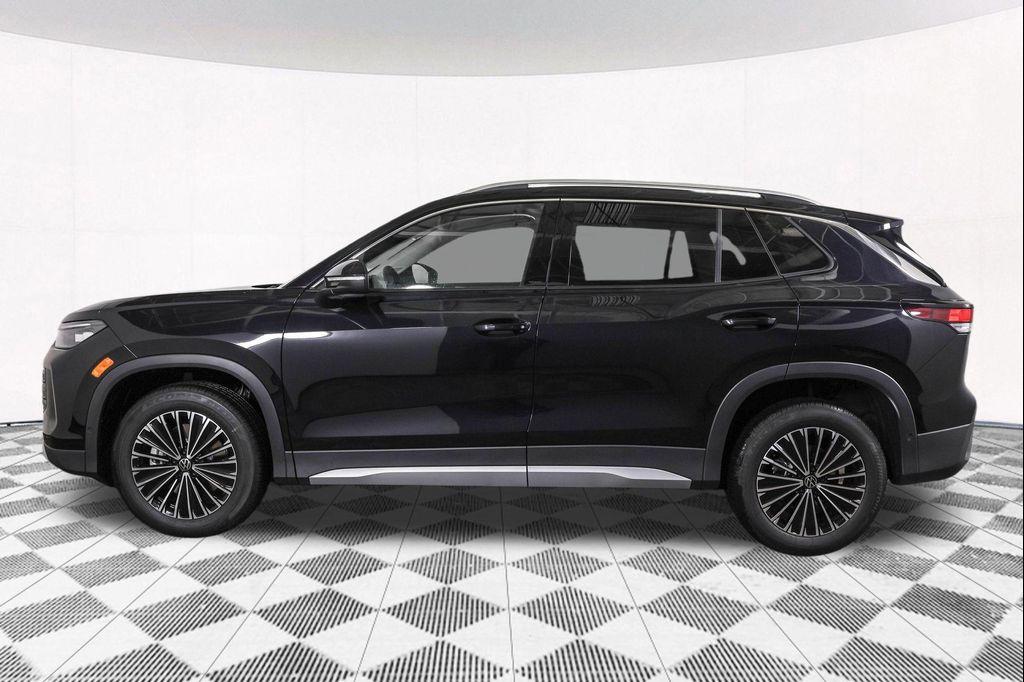 new 2026 Volkswagen Tiguan car, priced at $32,504