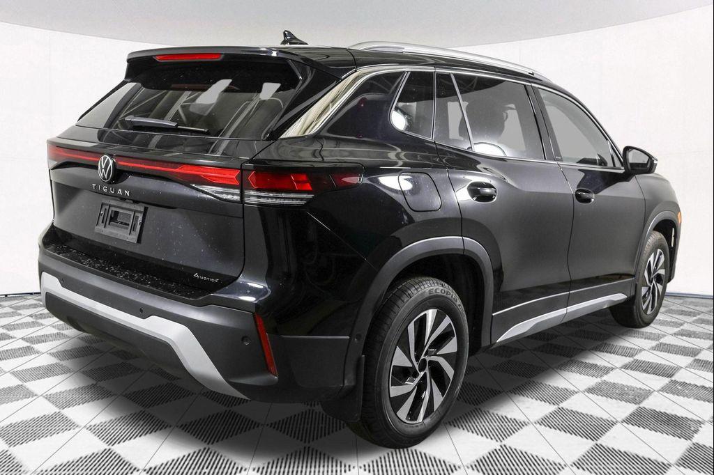 new 2026 Volkswagen Tiguan car, priced at $32,571