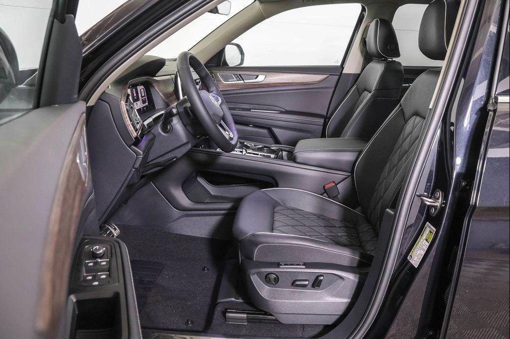 new 2026 Volkswagen Atlas car, priced at $52,237