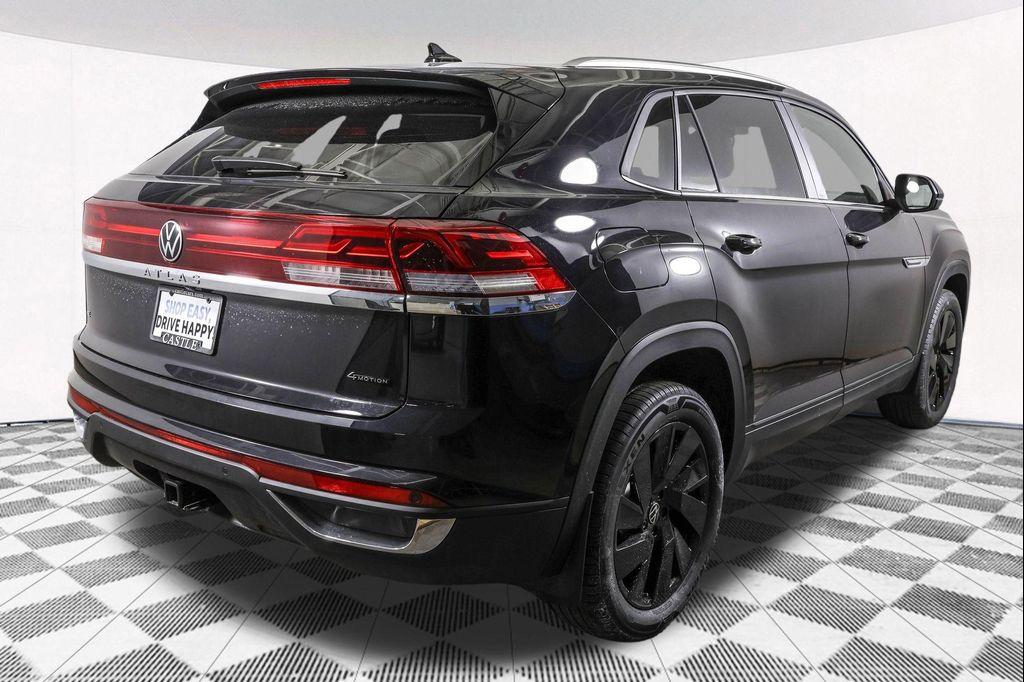 new 2026 Volkswagen Atlas Cross Sport car, priced at $44,425