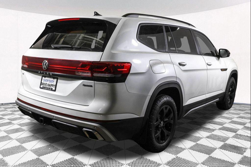 new 2026 Volkswagen Atlas car, priced at $46,320