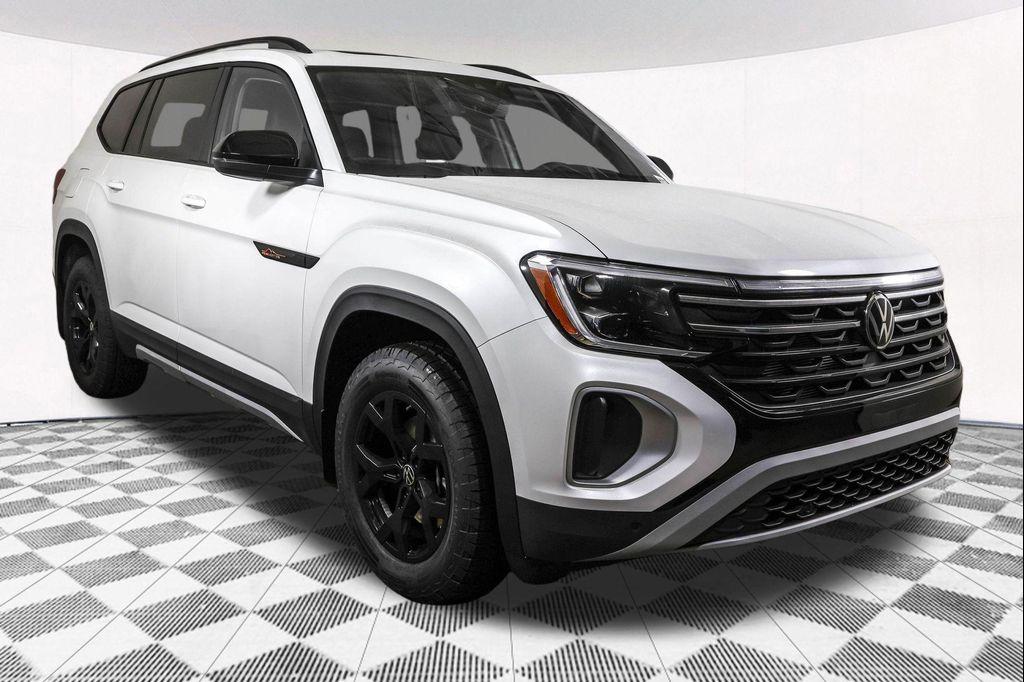 new 2026 Volkswagen Atlas car, priced at $46,320