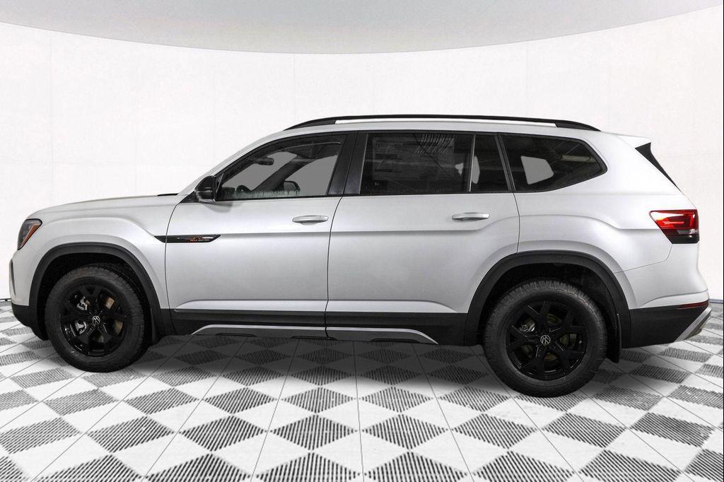 new 2026 Volkswagen Atlas car, priced at $46,320