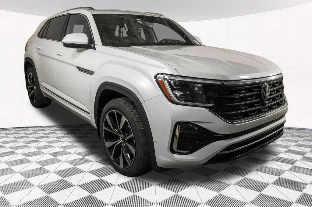 new 2026 Volkswagen Atlas Cross Sport car, priced at $52,439