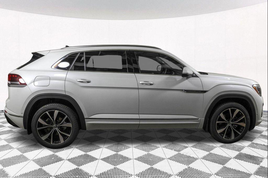 new 2026 Volkswagen Atlas Cross Sport car, priced at $52,439