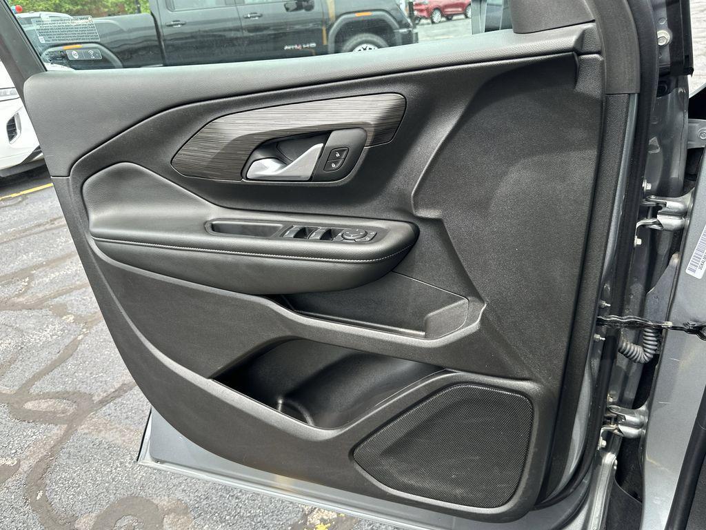 used 2024 GMC Terrain car, priced at $23,932