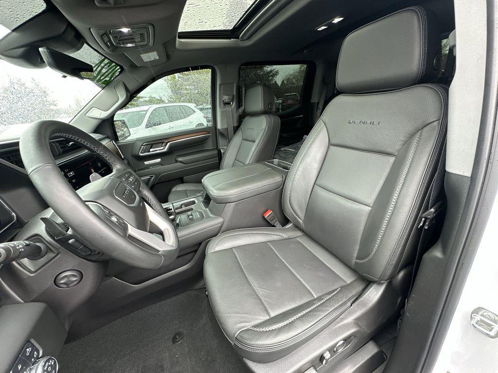 used 2024 GMC Sierra 1500 car, priced at $58,600
