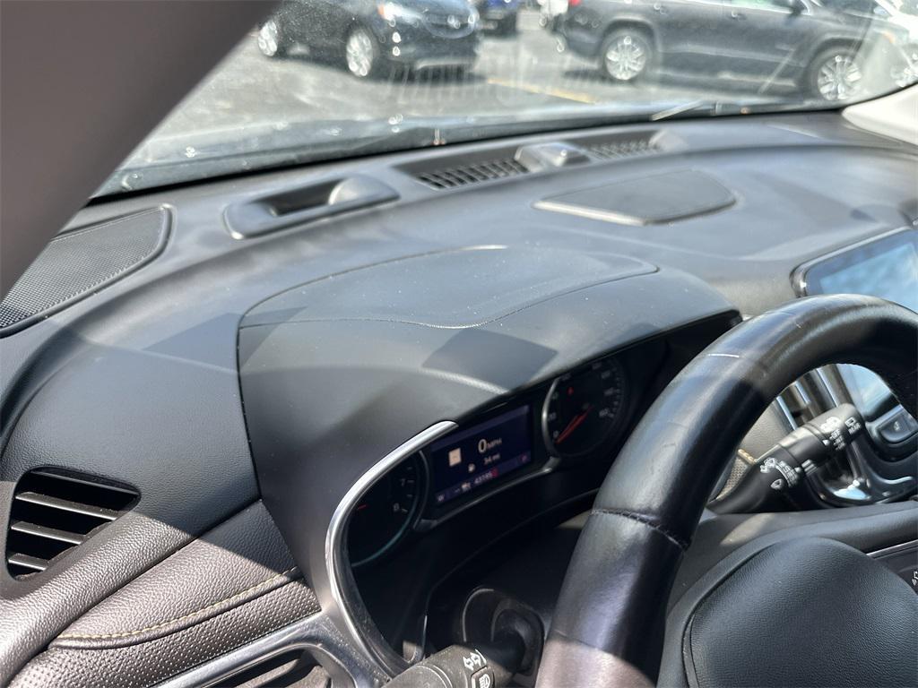 used 2022 Chevrolet Equinox car, priced at $21,999