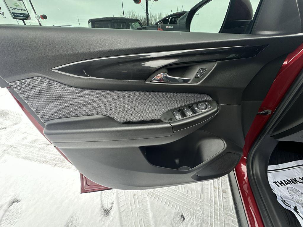 used 2024 Chevrolet TrailBlazer car, priced at $21,890