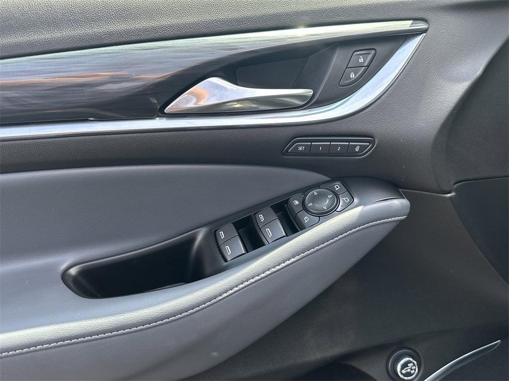 used 2024 Buick Enclave car, priced at $29,999