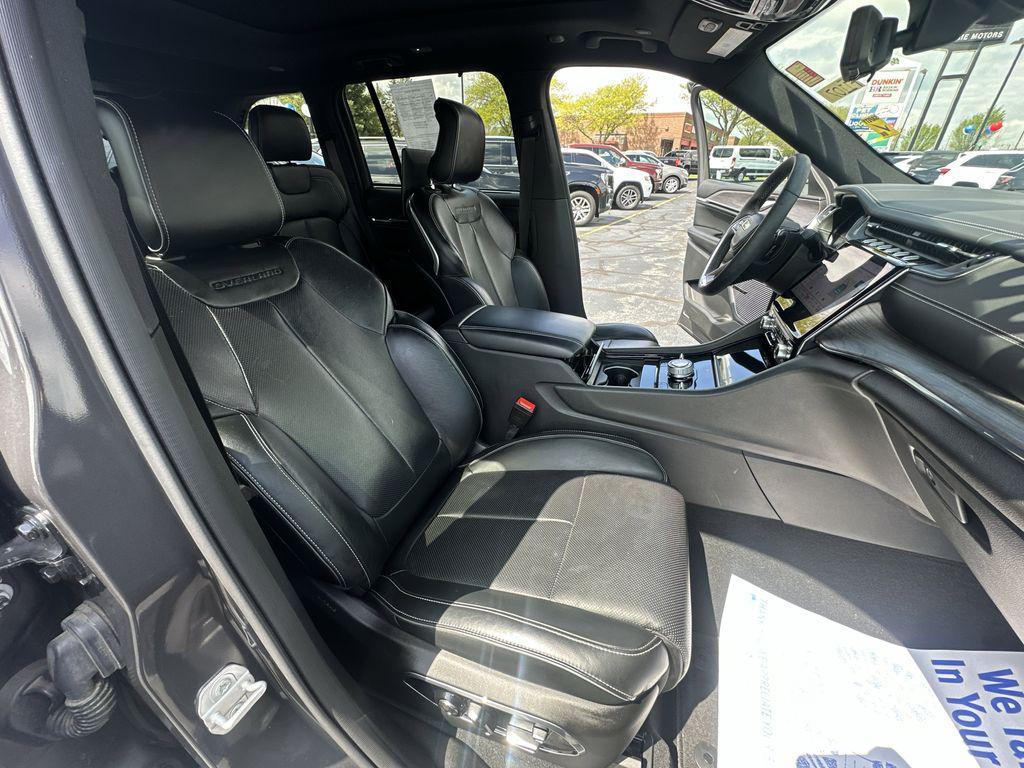 used 2024 Jeep Grand Cherokee car, priced at $41,875