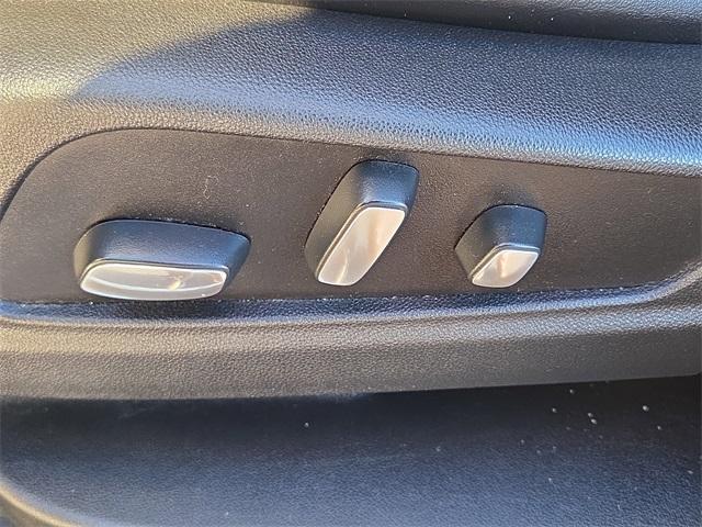 used 2019 Cadillac XT5 car, priced at $16,998