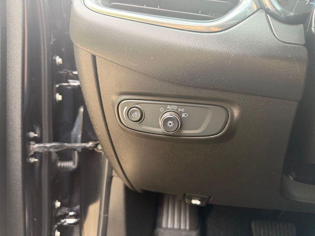 used 2020 Chevrolet Equinox car, priced at $16,400