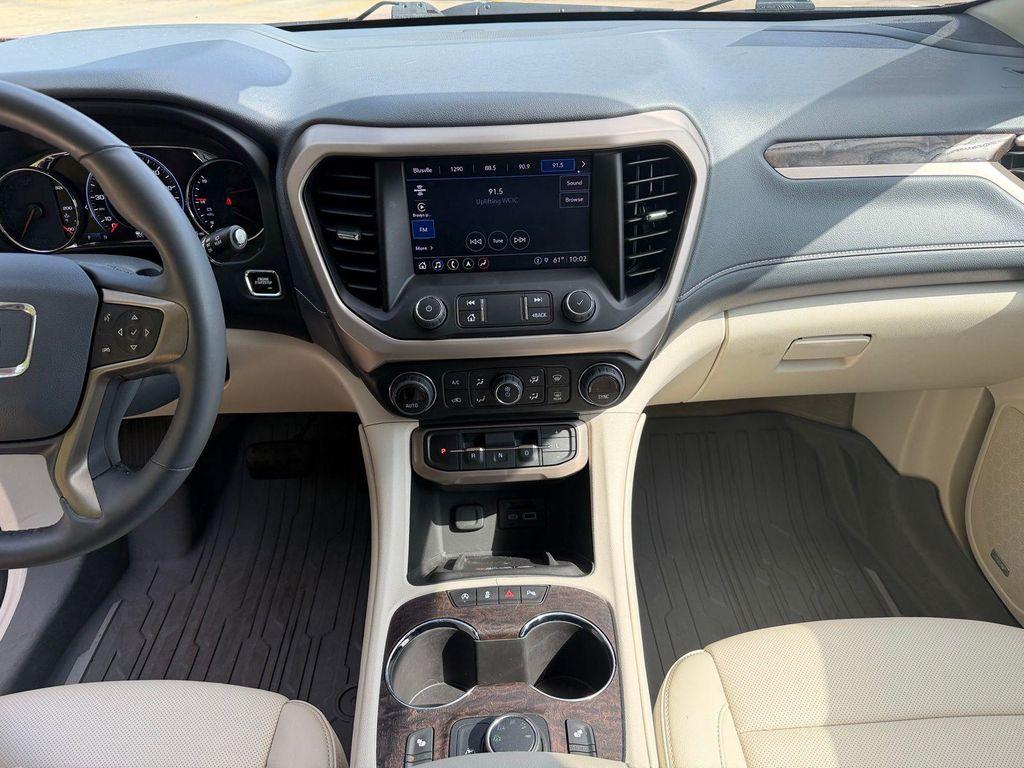 used 2023 GMC Acadia car, priced at $32,900