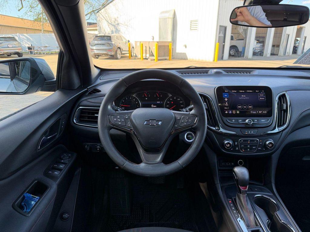 used 2023 Chevrolet Equinox car, priced at $25,900